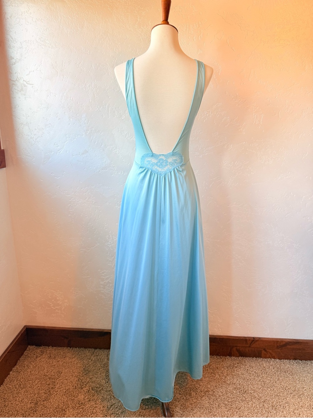 Vintage Olga Full Sweep Nightgown Powder Blue Sought-After Style Size XS - Picture 7 of 14